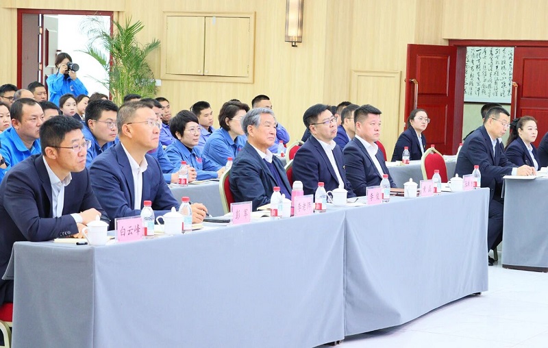 259711@2510_1034060019, 4.jpg*